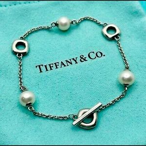 Tiffany silver and pearl braceet